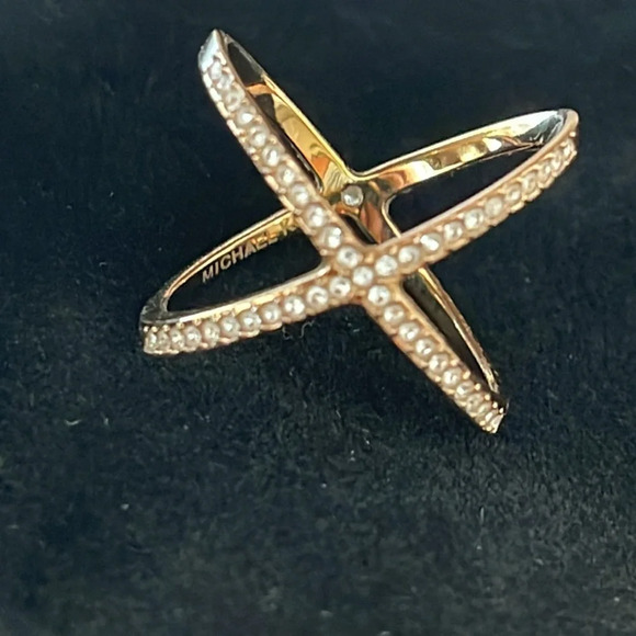 Michael Kors Pave Ring Criss Cross X Rhinestone size 8 - Picture 4 of 14